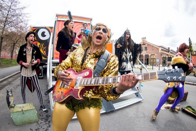 tigerbussen2.jpg (1)