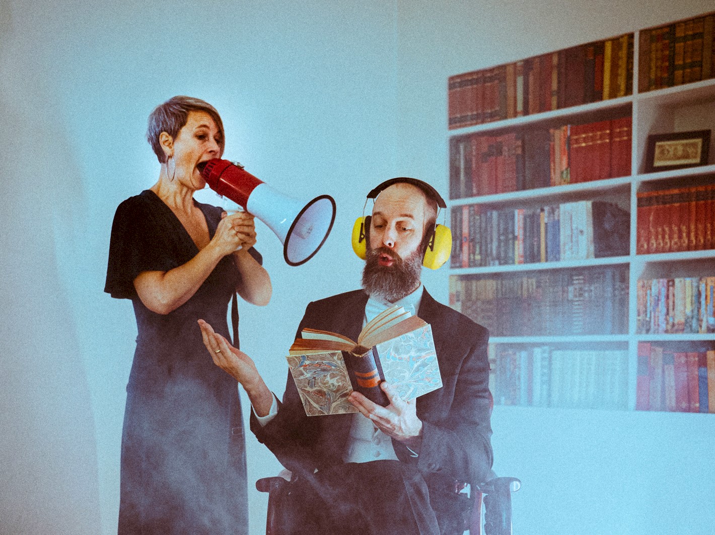 Bodil Owen horisontal without rainbow socks.fotograf.franzi.zimmer.jpg