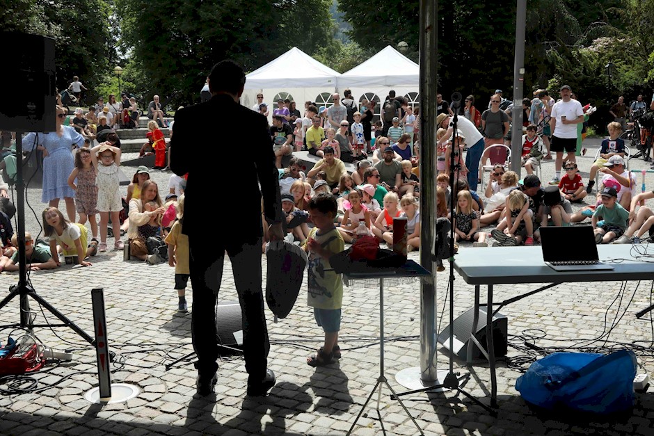 Sommerdag i Parken Foto Møllaren Frivilligsentral .jpg