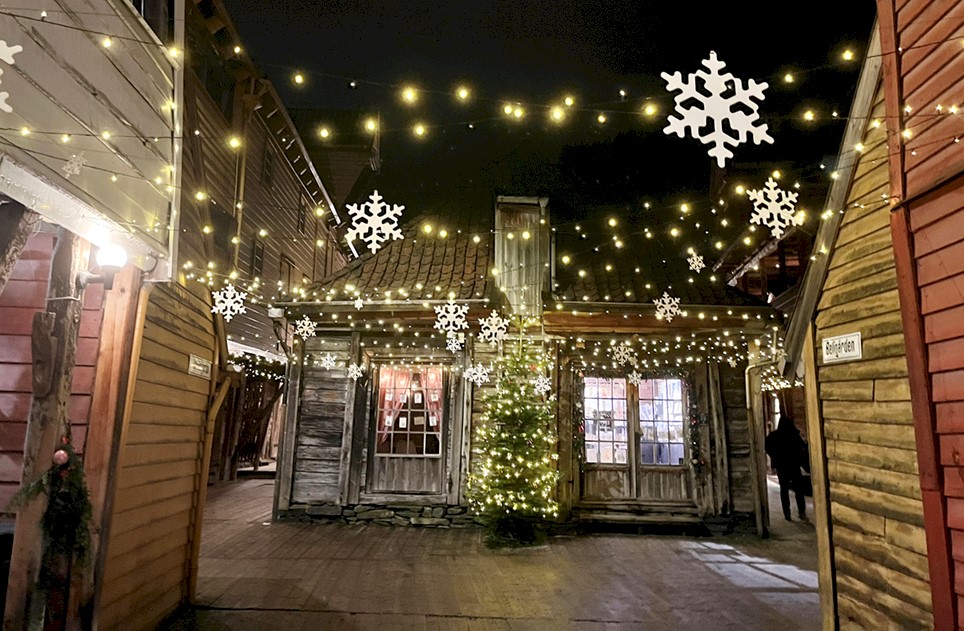 Bryggen pyntet 25_5277.jpg