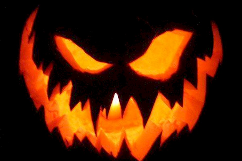 Hulloween.jpg