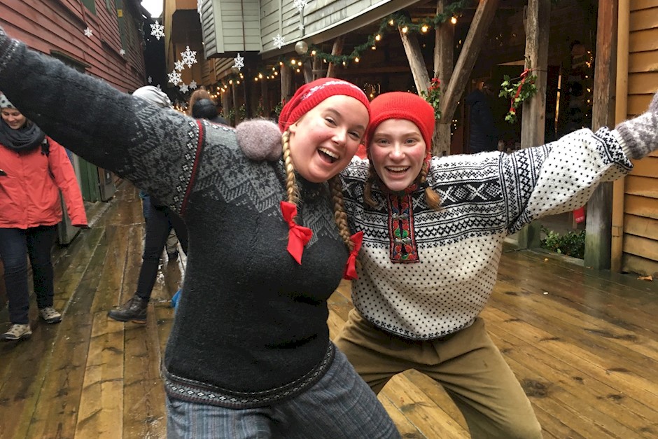 Jul pa bryggen_Nisser_2923.jpg